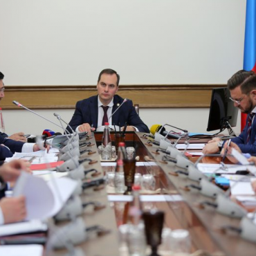 Премьер-министр Дагестана Артём Здунов поручил министрам изучить, как налажена система уборки городов и поселений